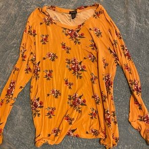 Justify Women’s Plus Size Floral Top